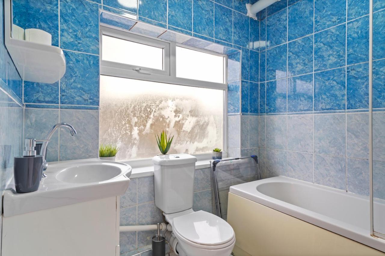 Spacious 2Br Flat In The Heart Of Angel Islington London Exterior foto